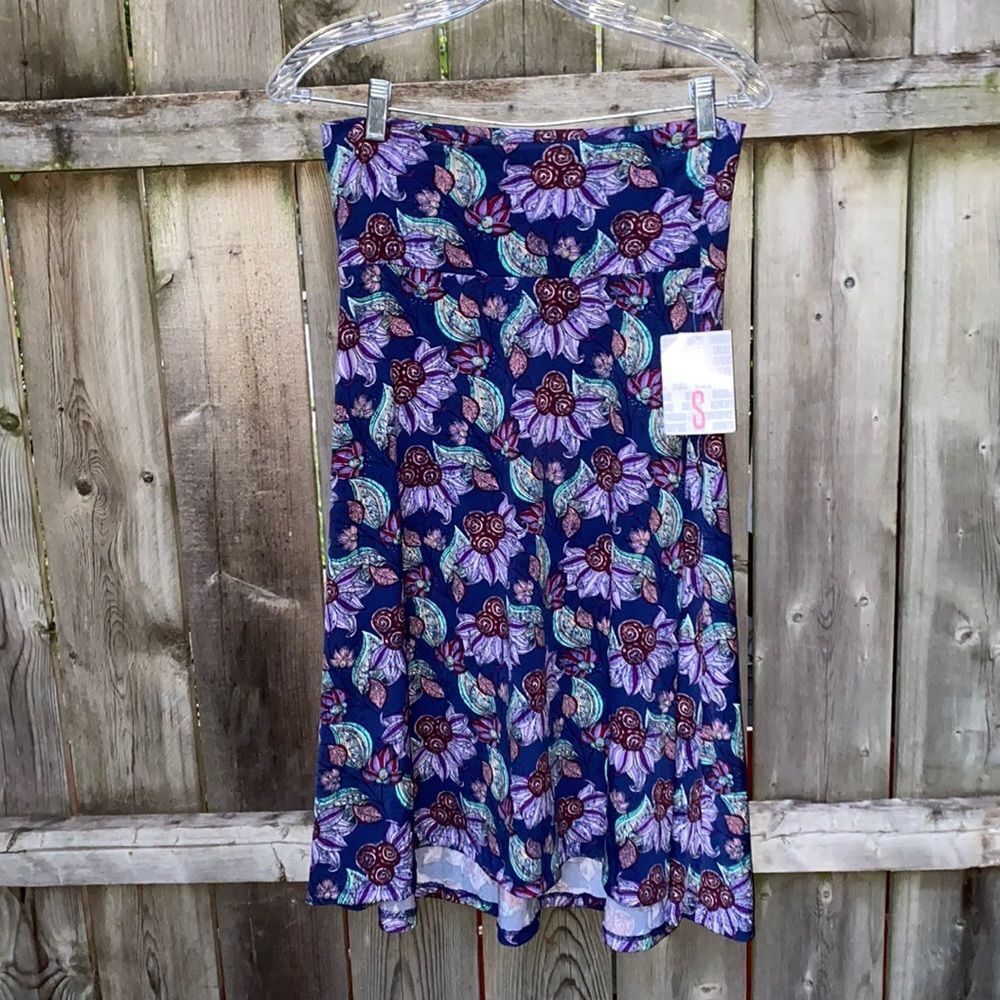 Lularoe Floral Skirt sz. S NWT